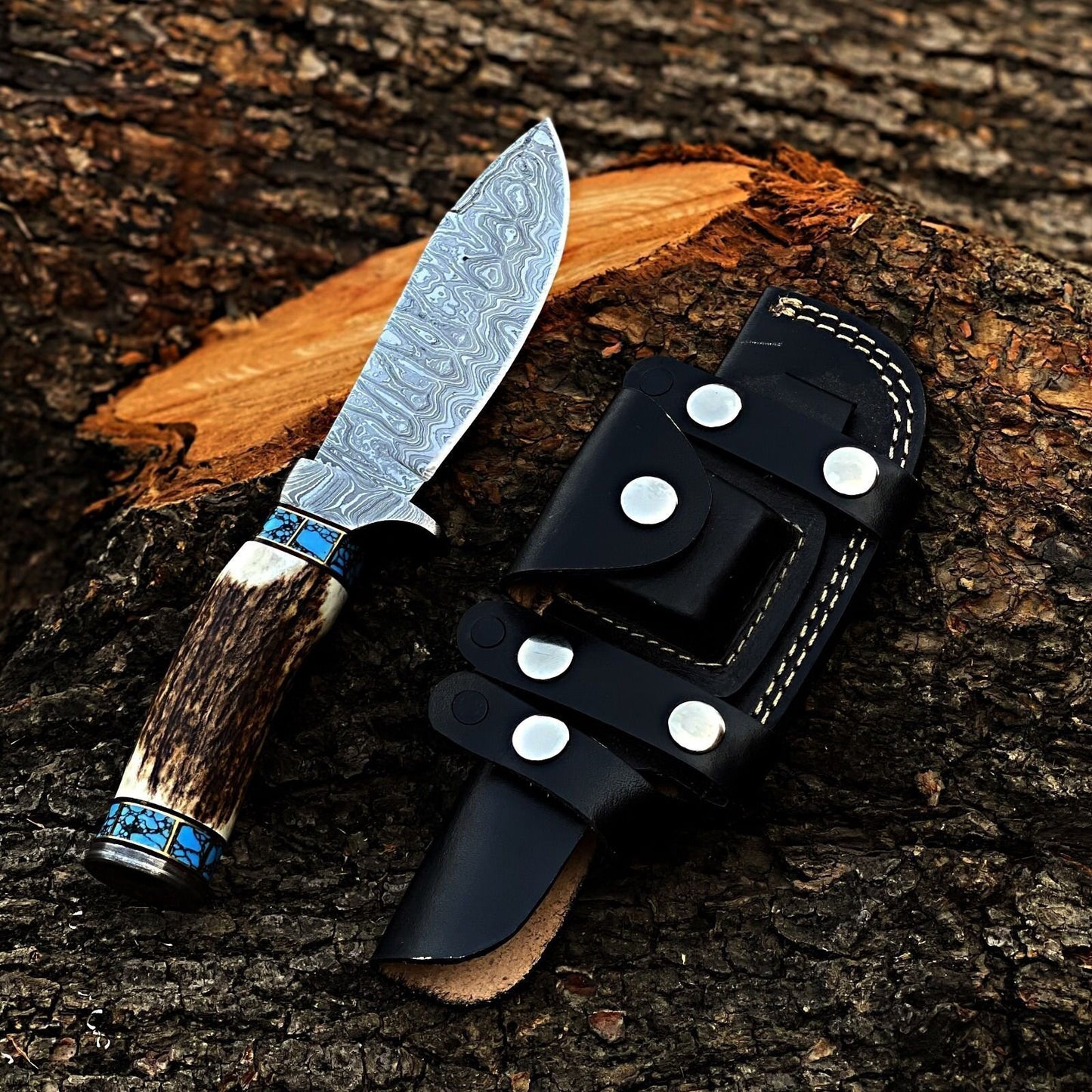 Handmade Damascus Steel Hunting Skinner Knife Stag Horn Handle|DSS010