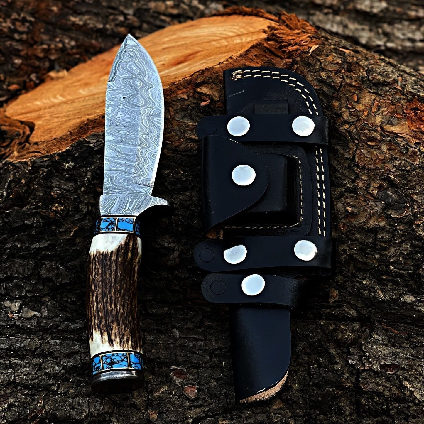 Handmade Damascus Steel Hunting Skinner Knife Stag Horn Handle|DSS010