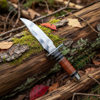 Fixed blade D2 steel knife with leather sheath