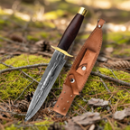 Fixed blade Damascus knife with leather sheath