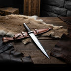 Fixed blade D2 knife with leather sheath